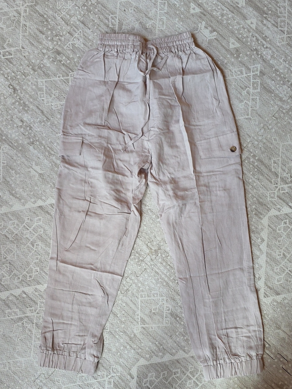 NWOT Vici Light Beige Cargo Jogger Pants